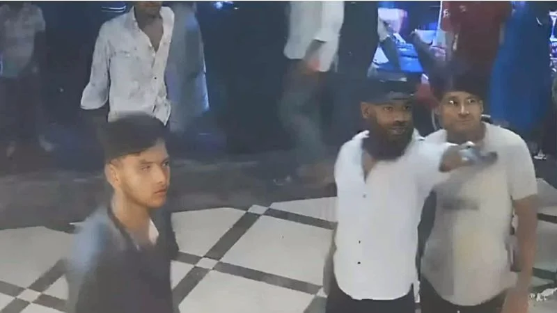 সাংবাদিক তুহিন হত্যা: পুলিশ ও প্রত্যক্ষদর্শীর বর্ণনায় যা জানা গেল